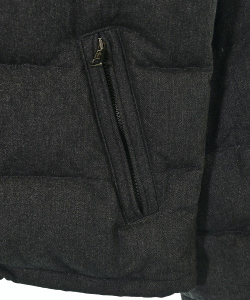 MONCLER 羽絨夾克/背心