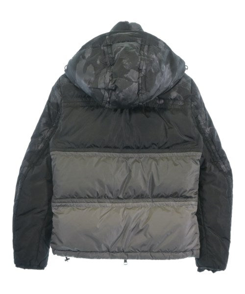 MONCLER 羽絨夾克/背心