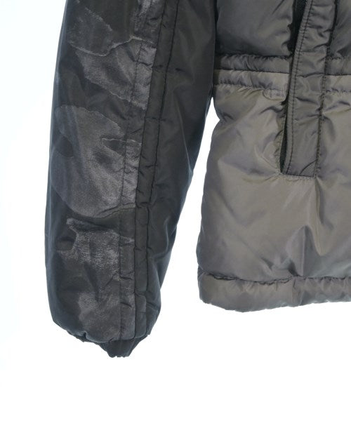 MONCLER 羽絨夾克/背心