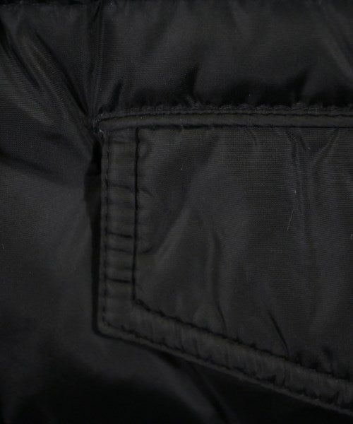 MONCLER 羽絨大衣