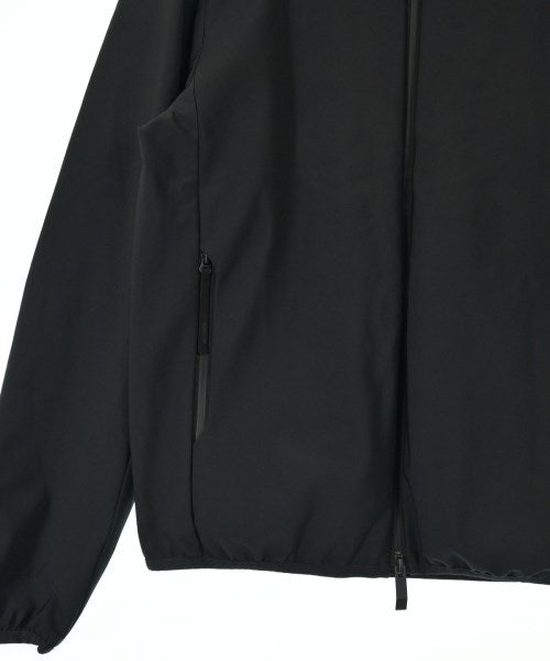 MONCLER 羽絨夾克/背心