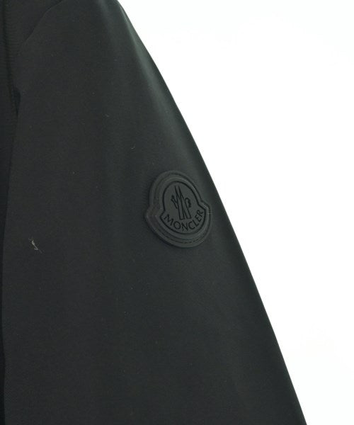 MONCLER 羽絨夾克/背心