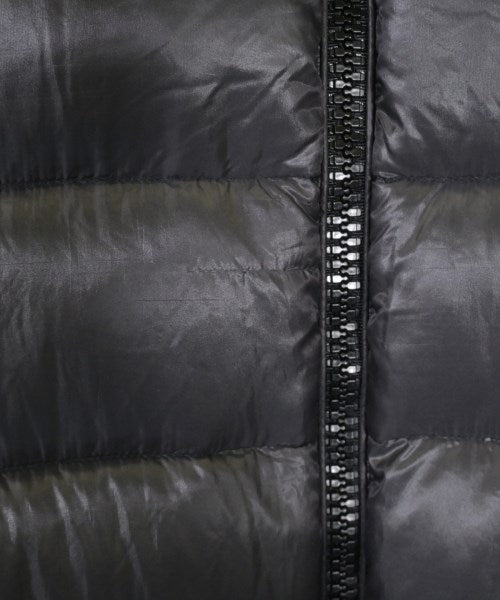 MONCLER 羽絨大衣