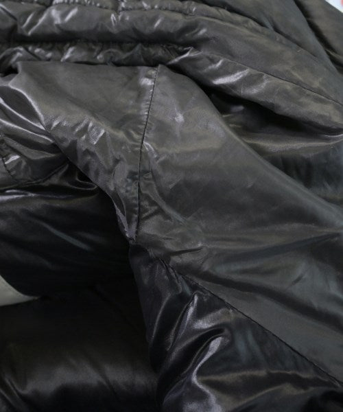 MONCLER 羽絨大衣