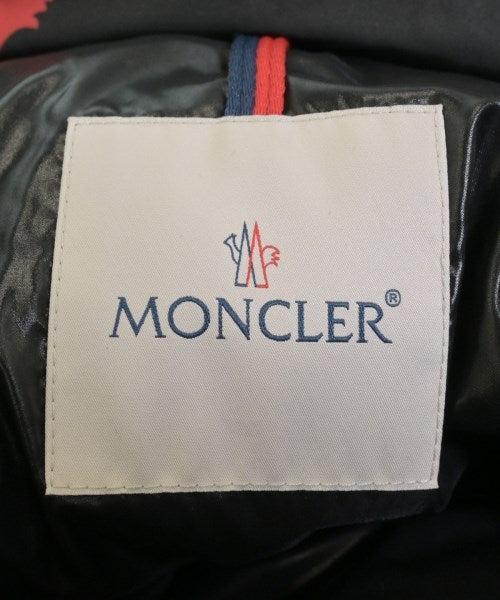 MONCLER 羽絨夾克/背心