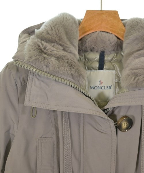 MONCLER 羽絨大衣