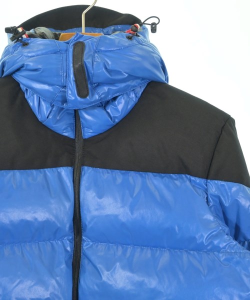 MONCLER 羽絨夾克/背心