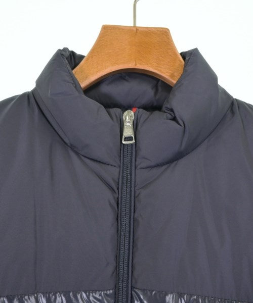 MONCLER 羽絨夾克/背心