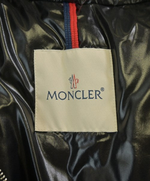 MONCLER 羽絨夾克/背心