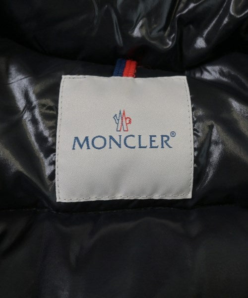 MONCLER 羽絨夾克/背心
