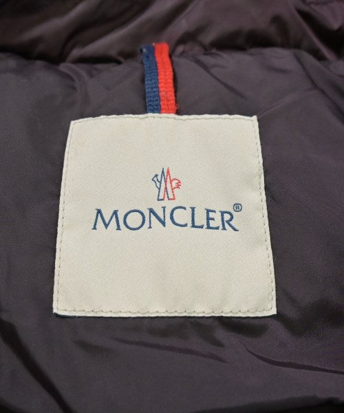 MONCLER 羽絨大衣