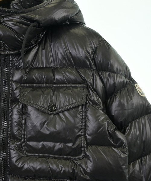 MONCLER 羽絨夾克/背心