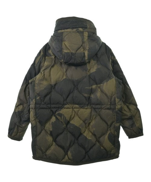 MONCLER 羽絨夾克/背心