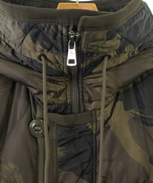 MONCLER 羽絨夾克/背心