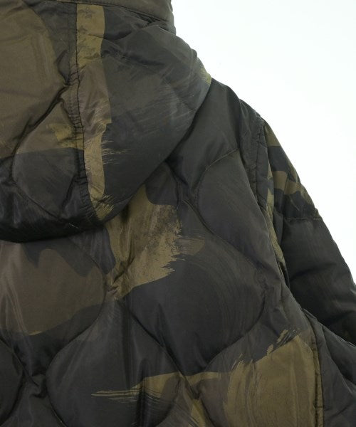 MONCLER 羽絨夾克/背心