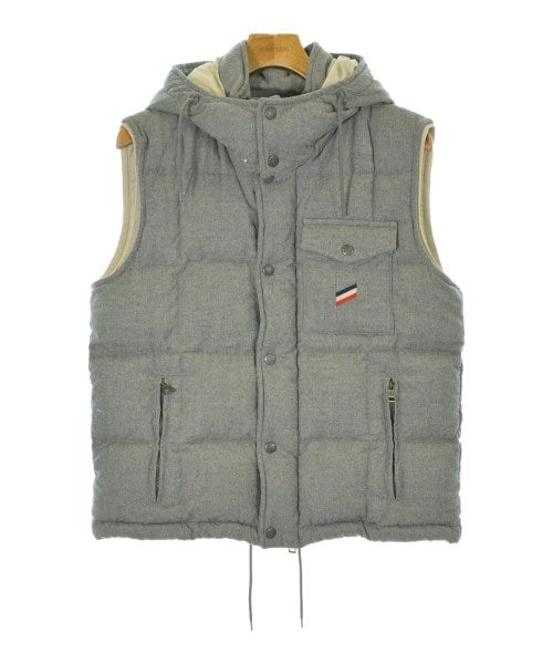 MONCLER 羽絨夾克/背心