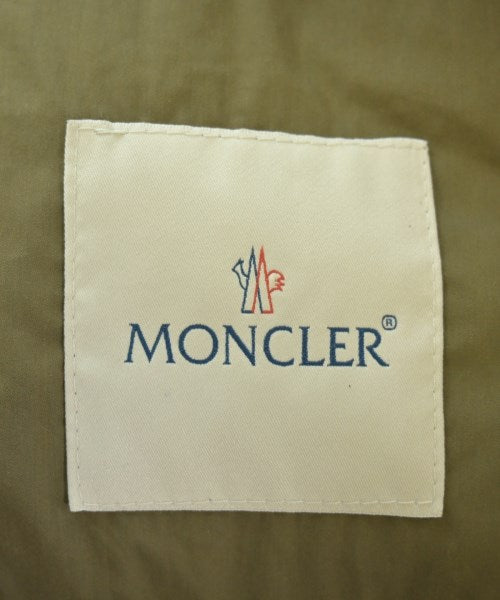 MONCLER 羽絨夾克/背心