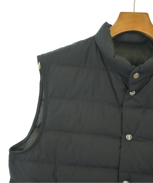 MONCLER 羽絨夾克/背心