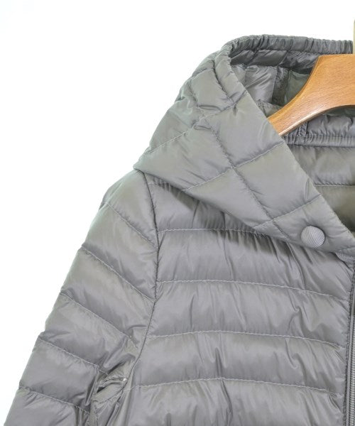 MONCLER 羽絨大衣
