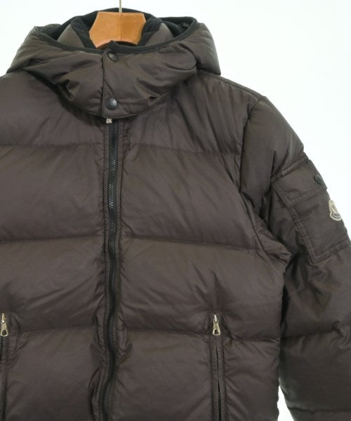 MONCLER 羽絨夾克/背心