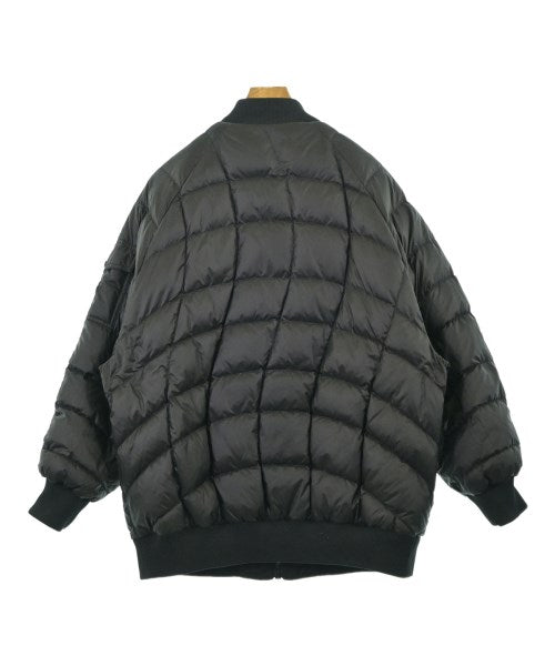 MONCLER 羽絨夾克/背心