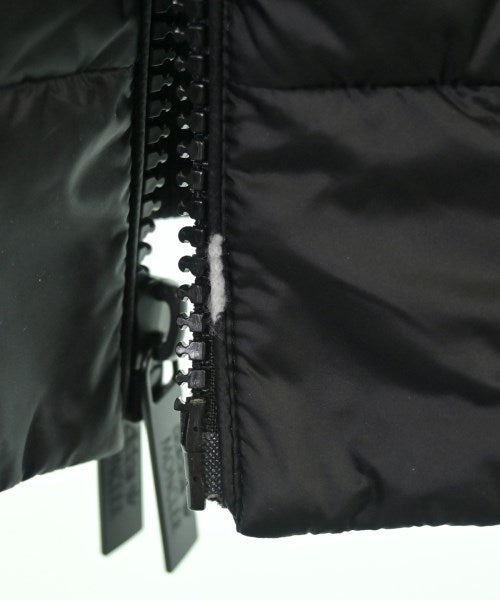 MONCLER 羽絨夾克/背心
