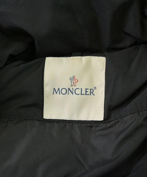 MONCLER 羽絨大衣