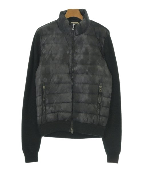 MONCLER 羽絨夾克/背心