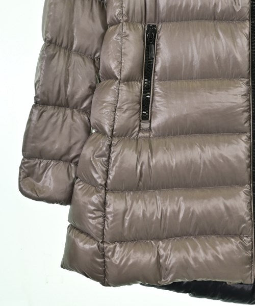 MONCLER 羽絨大衣