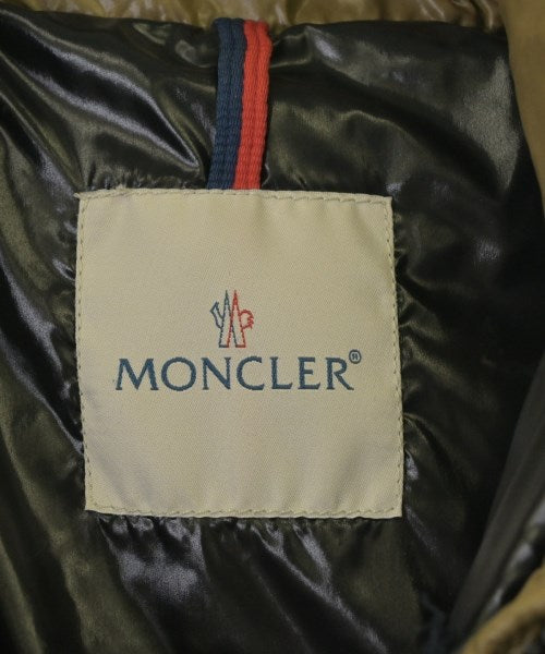 MONCLER 羽絨夾克/背心