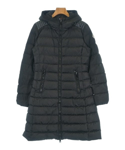 MONCLER 羽絨大衣
