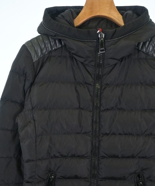 MONCLER 羽絨大衣