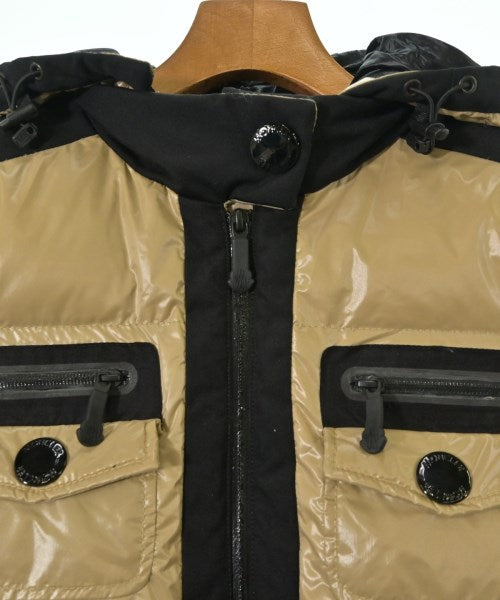 MONCLER 羽絨夾克/背心