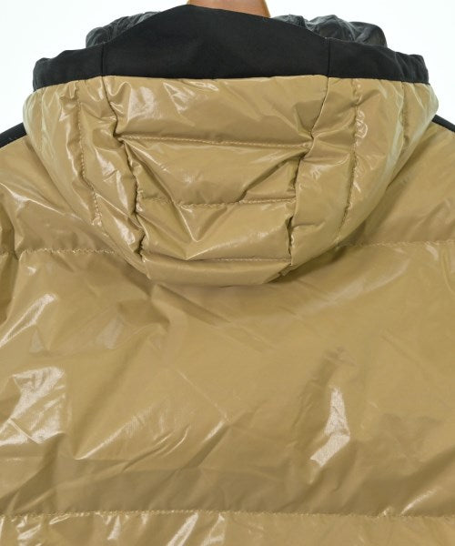 MONCLER 羽絨夾克/背心