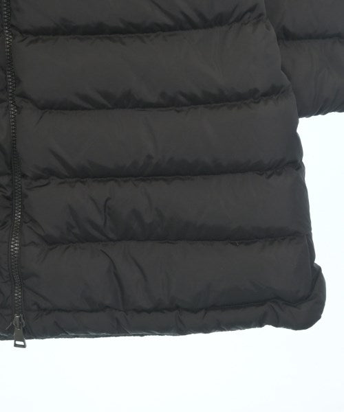 MONCLER 羽絨大衣