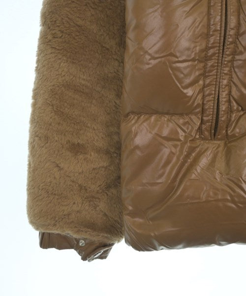 MONCLER 羽絨夾克/背心