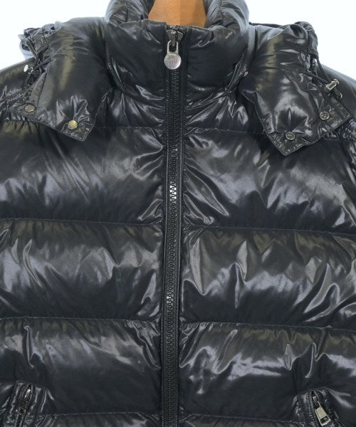 MONCLER 羽絨夾克/背心