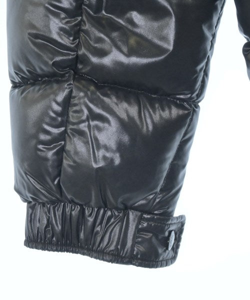 MONCLER 羽絨夾克/背心