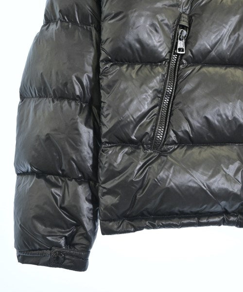 MONCLER 羽絨夾克/背心