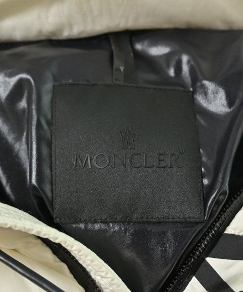 MONCLER 羽絨夾克/背心