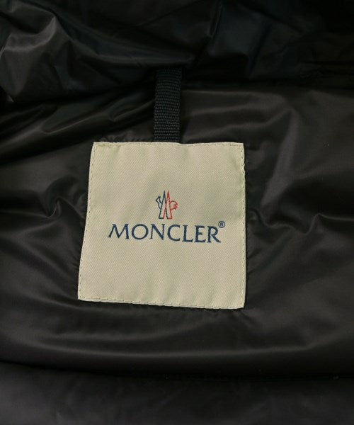MONCLER 羽絨夾克/背心