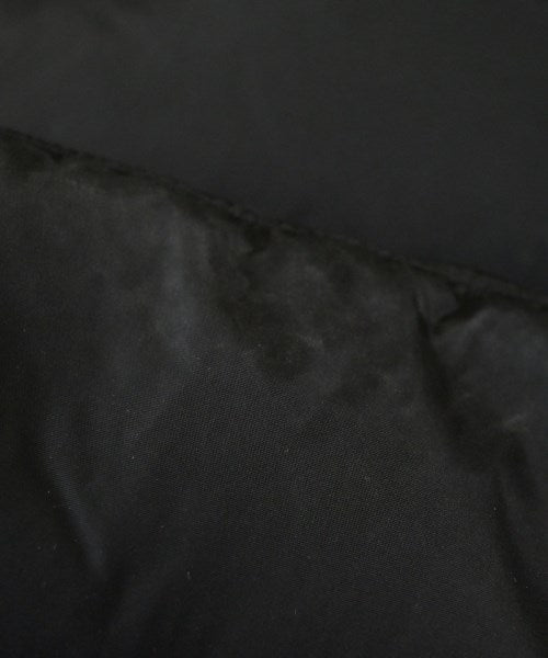 MONCLER 羽絨夾克/背心