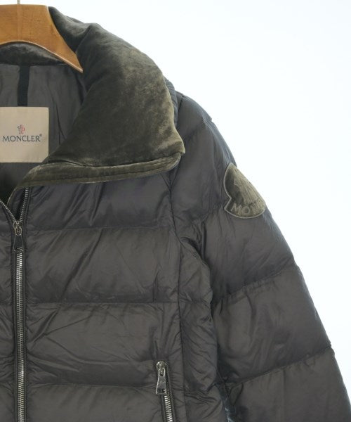 MONCLER 羽絨大衣