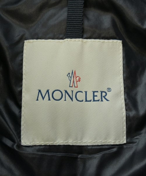 MONCLER 羽絨夾克/背心