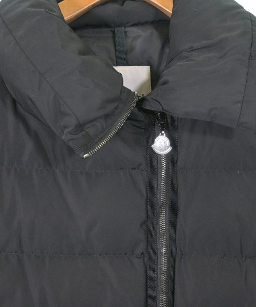 MONCLER 羽絨大衣
