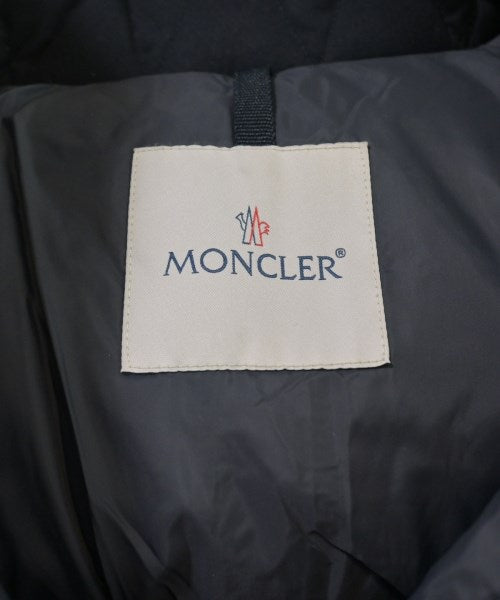 MONCLER 羽絨夾克/背心