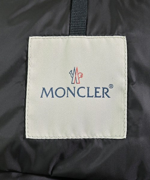 MONCLER 羽絨夾克/背心
