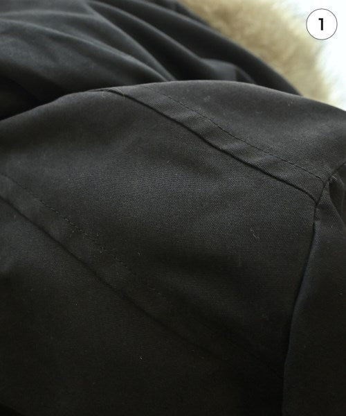 MONCLER 羽絨大衣