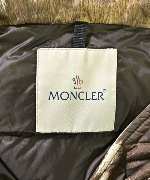 MONCLER 羽絨夾克/背心