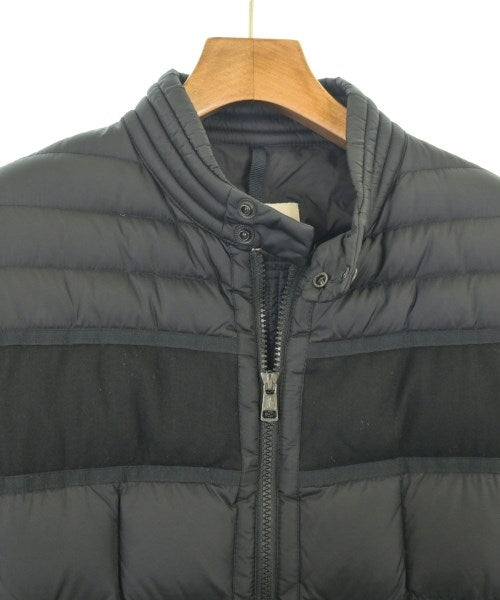 MONCLER 羽絨夾克/背心